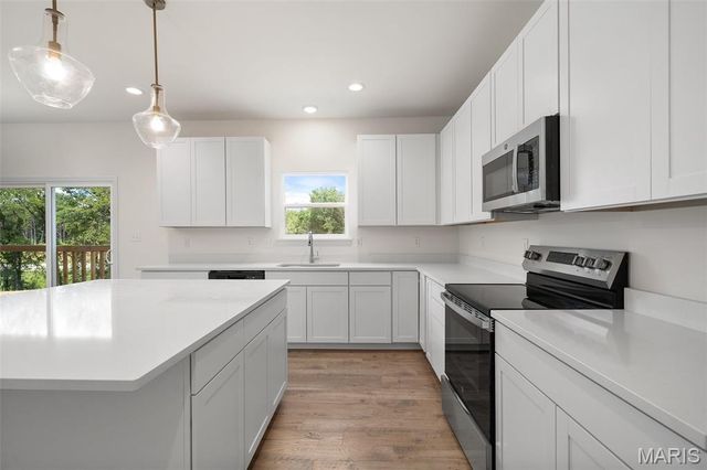 1387 Bloomfield Drive, Eureka, MO 63025