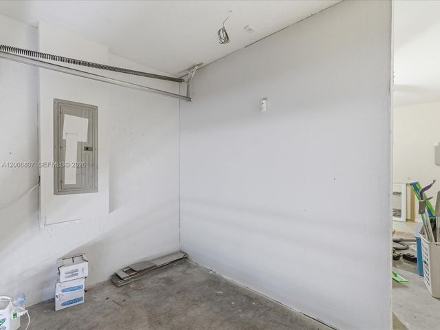 5982 SW 162nd Ct, Miami, FL 33193