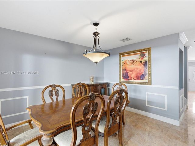 5982 SW 162nd Ct, Miami, FL 33193