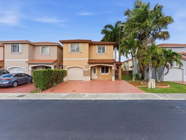 5982 SW 162nd Ct, Miami, FL 33193