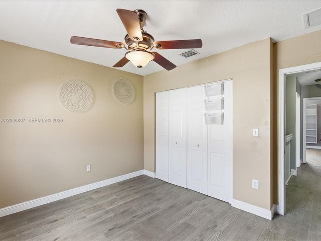 5982 SW 162nd Ct, Miami, FL 33193