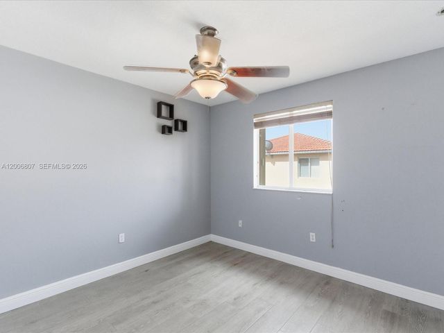 5982 SW 162nd Ct, Miami, FL 33193