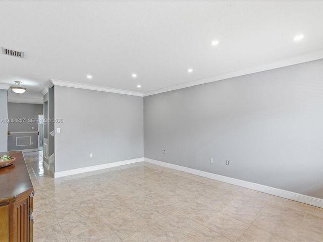 5982 SW 162nd Ct, Miami, FL 33193