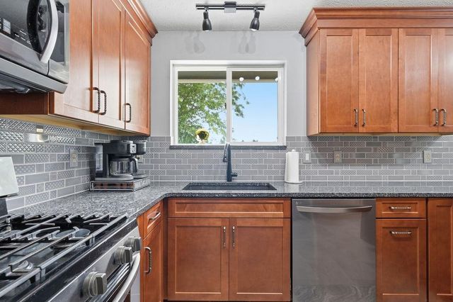 704 S Fairchild St, Medical Lake, WA 99022
