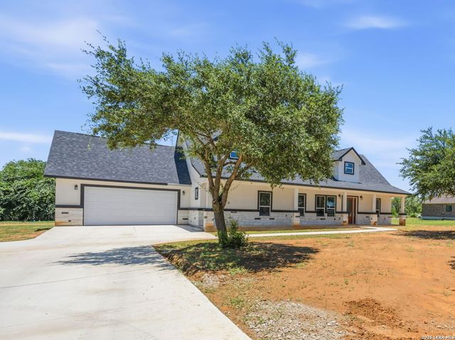 117 W SHORT MEADOW DR, Lytle, TX 78052