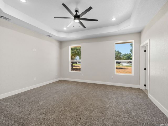 117 W SHORT MEADOW DR, Lytle, TX 78052