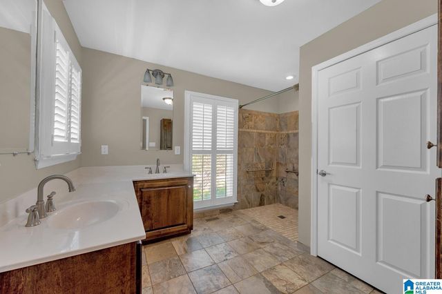 6025 WOODVALE COURT, Helena, AL 35080