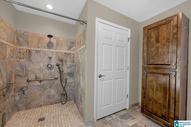 6025 WOODVALE COURT, Helena, AL 35080