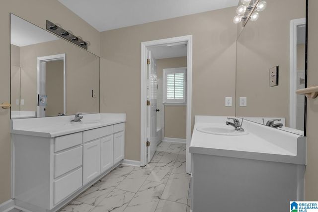6025 WOODVALE COURT, Helena, AL 35080