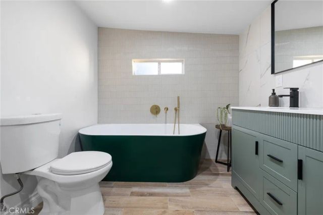 10607 Whitegate Avenue, Sunland, CA 91040