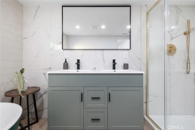 10607 Whitegate Avenue, Sunland, CA 91040