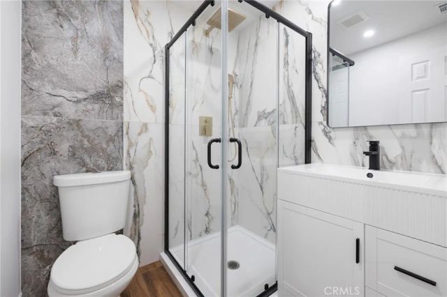 10607 Whitegate Avenue, Sunland, CA 91040