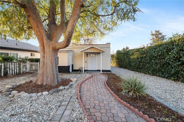 10607 Whitegate Avenue, Sunland, CA 91040