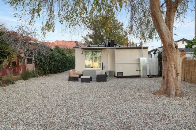 10607 Whitegate Avenue, Sunland, CA 91040