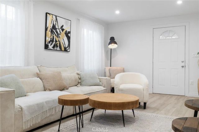 10607 Whitegate Avenue, Sunland, CA 91040