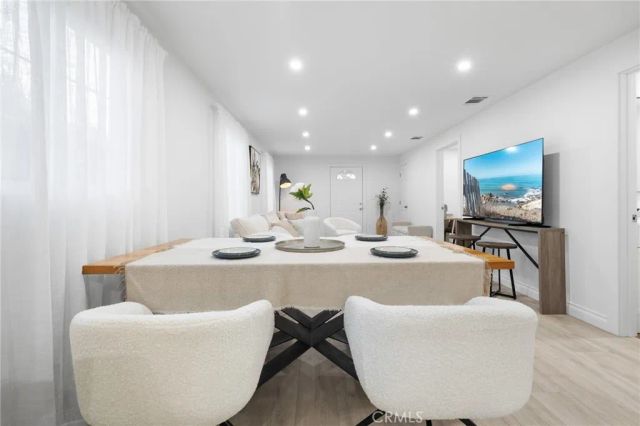 10607 Whitegate Avenue, Sunland, CA 91040