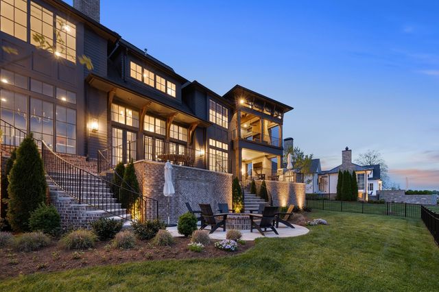 7212 Shagbark Ln, College Grove, TN 37046
