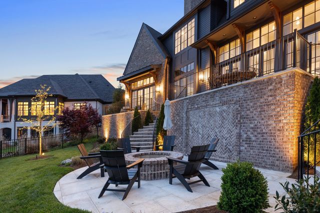 7212 Shagbark Ln, College Grove, TN 37046