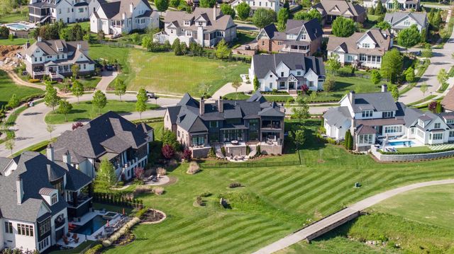 7212 Shagbark Ln, College Grove, TN 37046