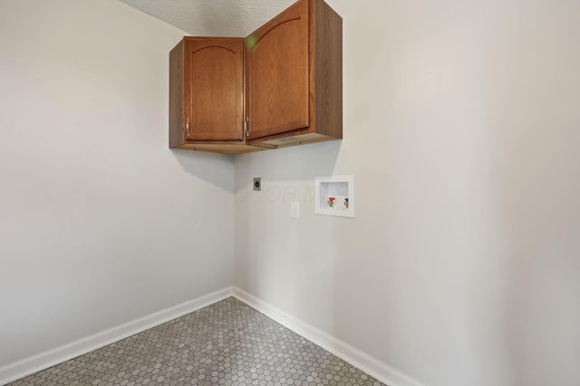 6900 Nichols Lane, Johnstown, OH 43031