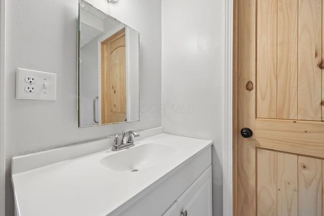 6900 Nichols Lane, Johnstown, OH 43031