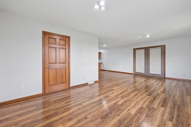 6900 Nichols Lane, Johnstown, OH 43031