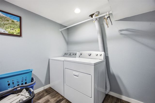 272 28th Avenue SW, Cedar Rapids, IA 52404