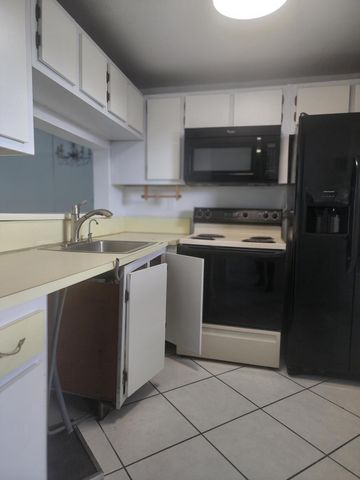 9301 LIME BAY Boulevard 306, Tamarac, FL 33321