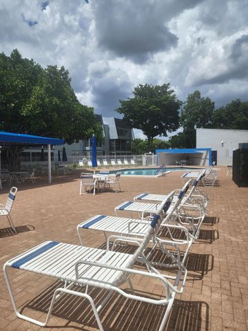 9301 LIME BAY Boulevard 306, Tamarac, FL 33321