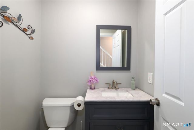 34 Hawley Glen 34, Stratford, CT 06614