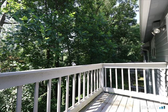 34 Hawley Glen 34, Stratford, CT 06614