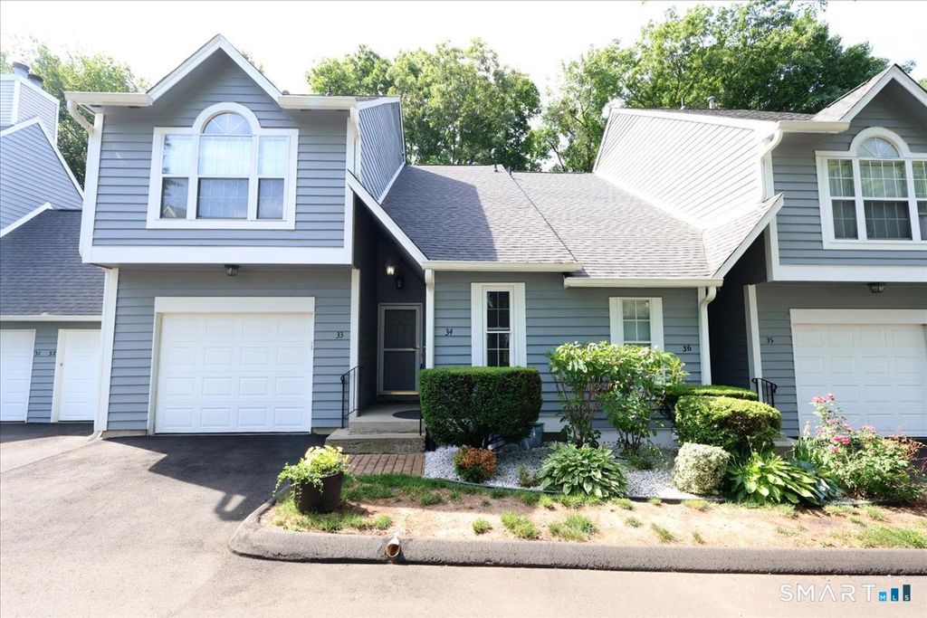 34 Hawley Glen 34, Stratford, CT 06614