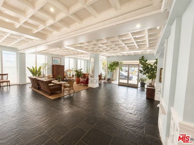 634 S Gramercy Place 200, Los Angeles, CA 90005