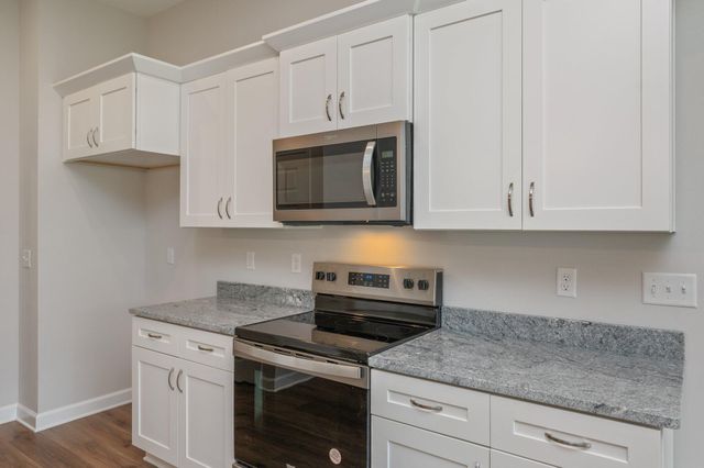 109 Par Court, Crestview, FL 32536