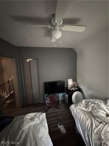 7696 Laumer Avenue, Cleveland, OH 44105