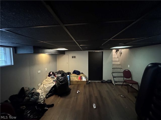 7696 Laumer Avenue, Cleveland, OH 44105