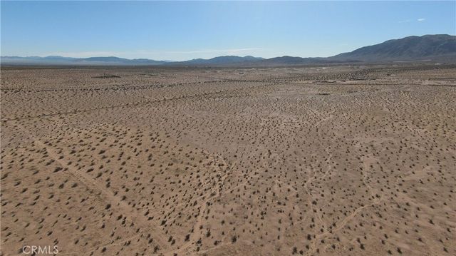 5422 Pinto Mountain Road, 29 Palms, CA 92277