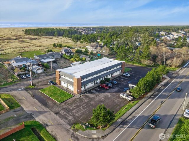 1101 Pacific Avenue N, Long Beach, WA 98631