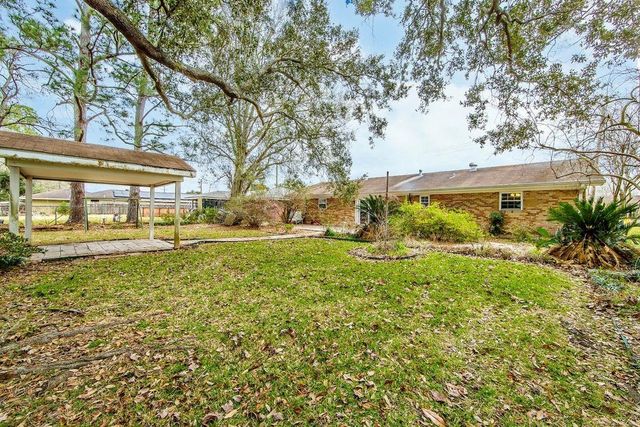 1344 Tiger Dr, Thibodaux, LA 70301