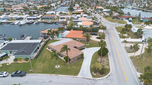 3734 TOPSAIL TRAIL, New Port Richey, FL 34652
