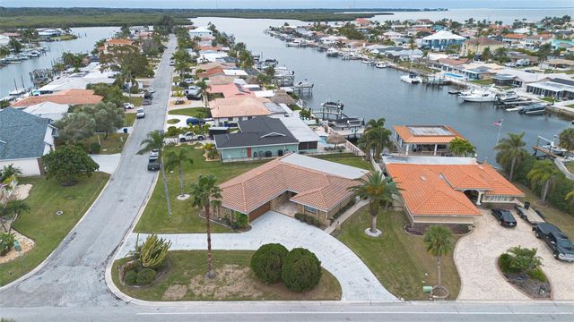 3734 TOPSAIL TRAIL, New Port Richey, FL 34652
