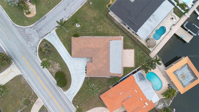 3734 TOPSAIL TRAIL, New Port Richey, FL 34652