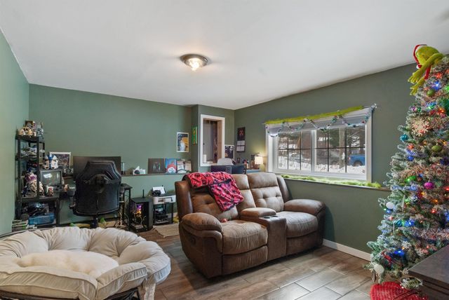 32 Mechanic Street, Farmington, NH 03835