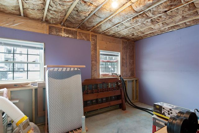 32 Mechanic Street, Farmington, NH 03835