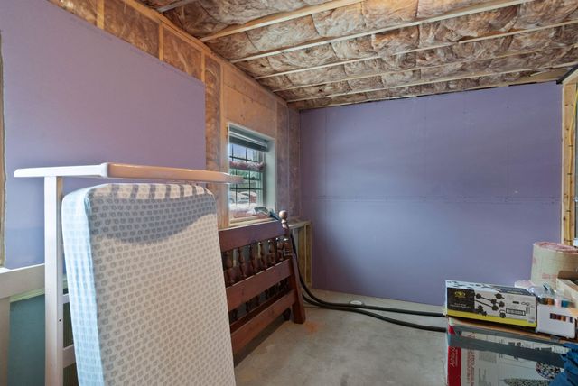 32 Mechanic Street, Farmington, NH 03835