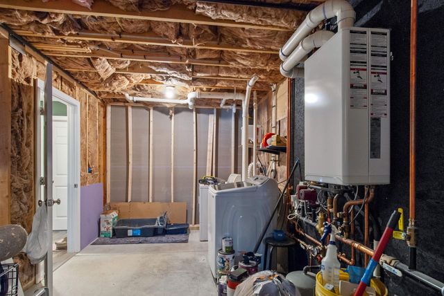 32 Mechanic Street, Farmington, NH 03835