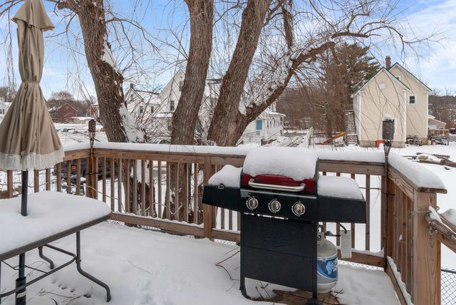 32 Mechanic Street, Farmington, NH 03835