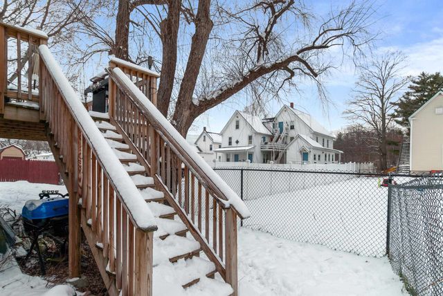 32 Mechanic Street, Farmington, NH 03835