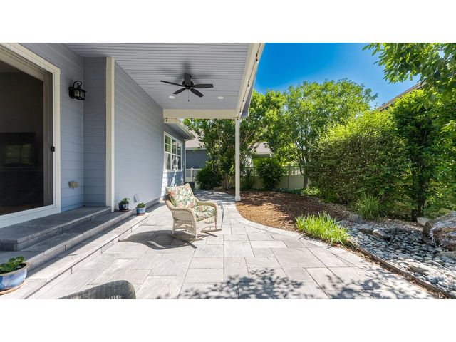 1370 Armstrong Dr, Longmont, CO 80504