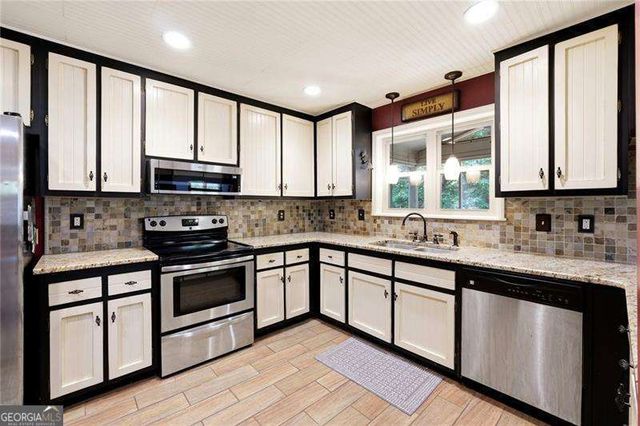 5441 S Lake Drive, Douglasville, GA 30135